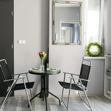 Teraszos, Csendes Apartman Koezponti Reszen * Siófok