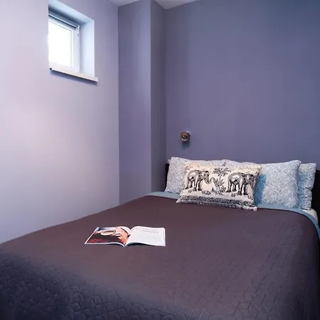 Teraszos, Csendes Apartman Koezponti Reszen Lejlighed