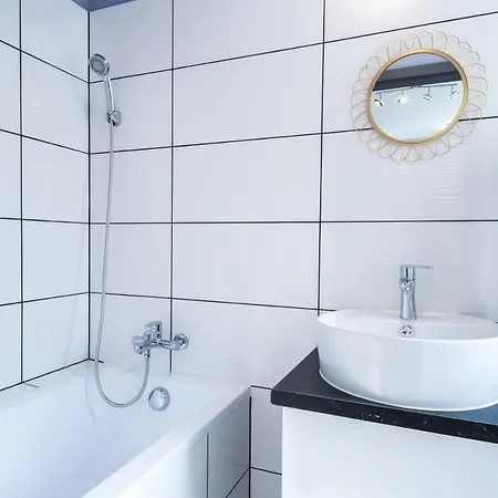 Teraszos, Csendes Apartman Koezponti Reszen Lejlighed *